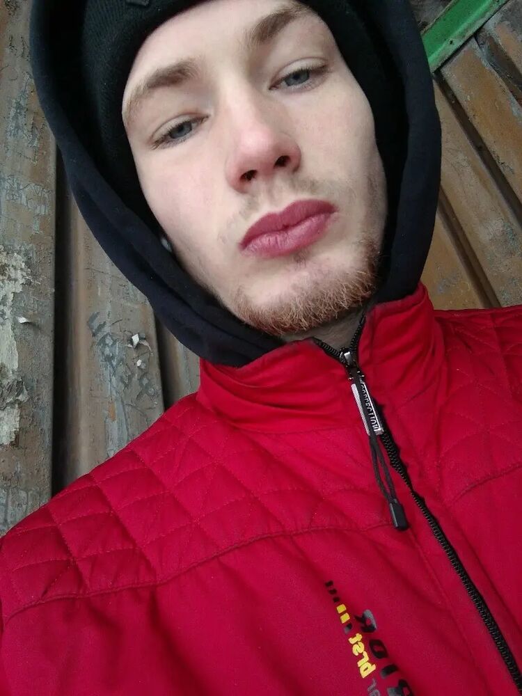  33259841  , 24 ,    