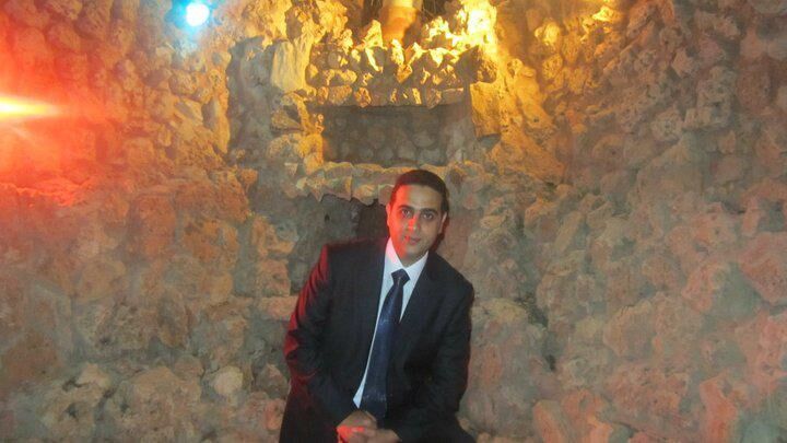  24446891  Nadeem, 46 ,    