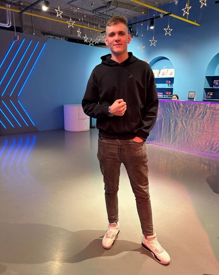  ,   , 25 ,   ,   