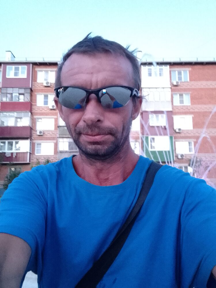  44773531  Alexander, 39 ,    