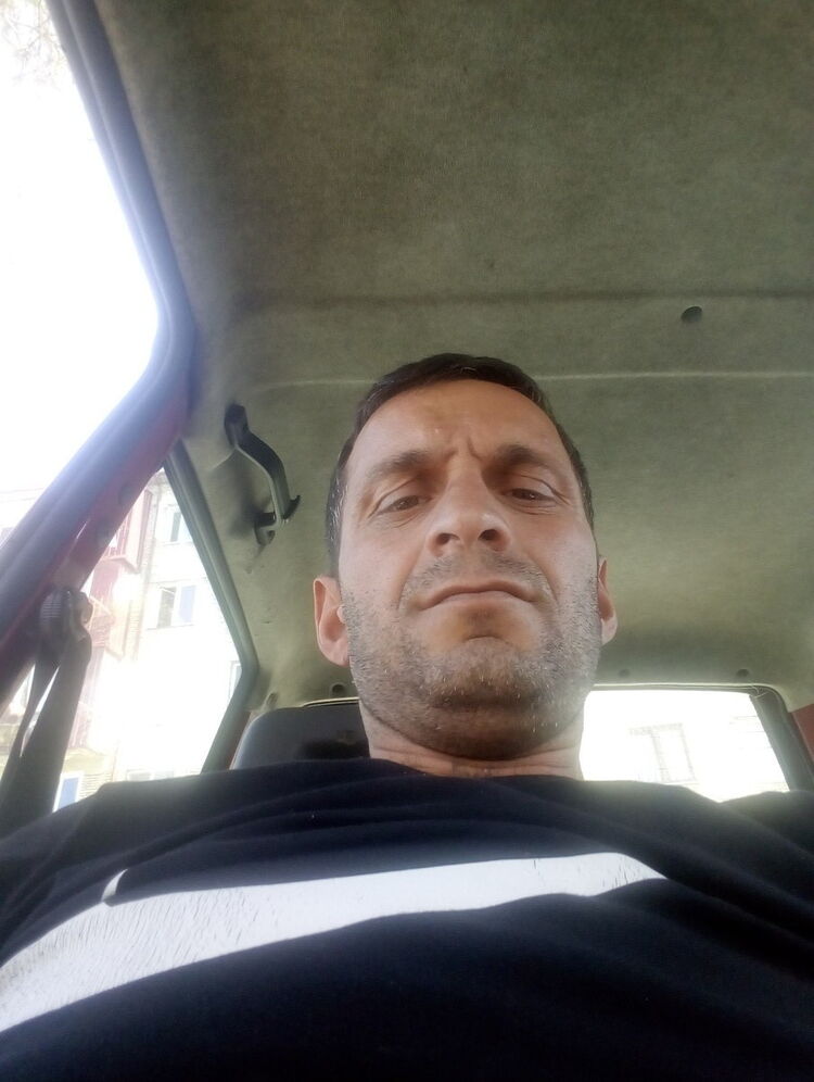  ,   Tengizi, 40 ,   ,   , c 