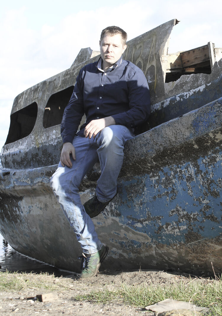  29714121  Svyatoslav, 33 ,    