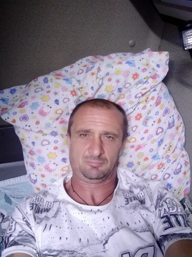  20827531  Kostya, 49 ,    