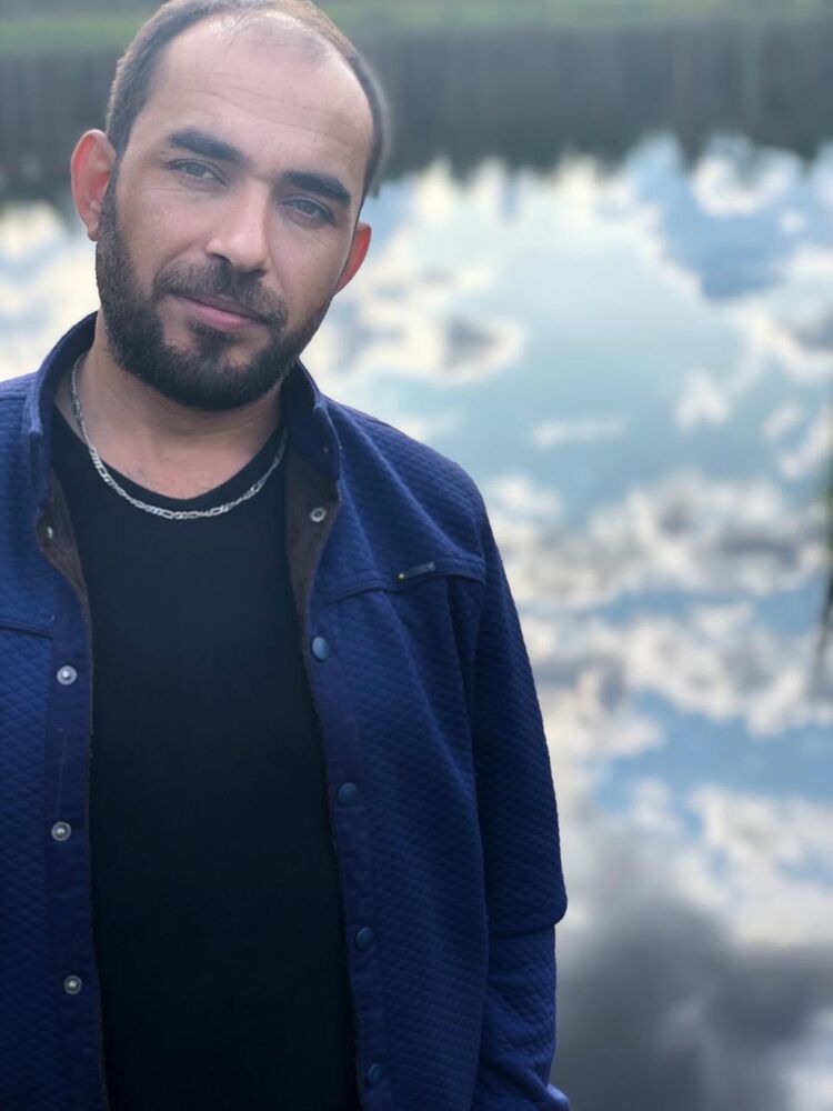  -,   Mert, 38 ,   ,   , c 