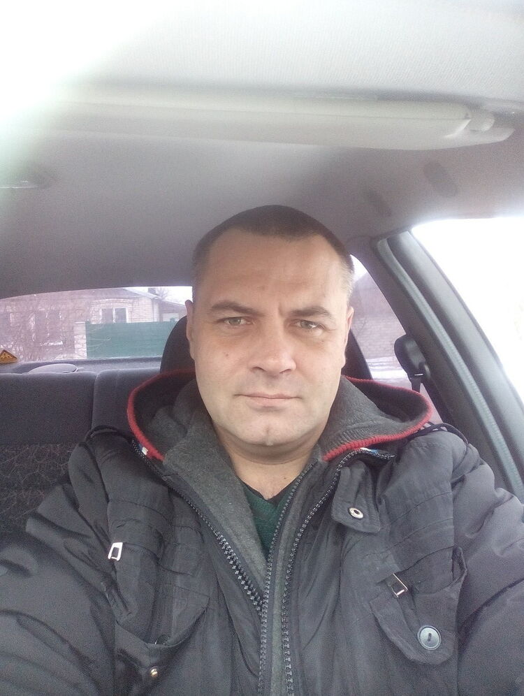  ,   Andrej, 47 ,   ,   , c 