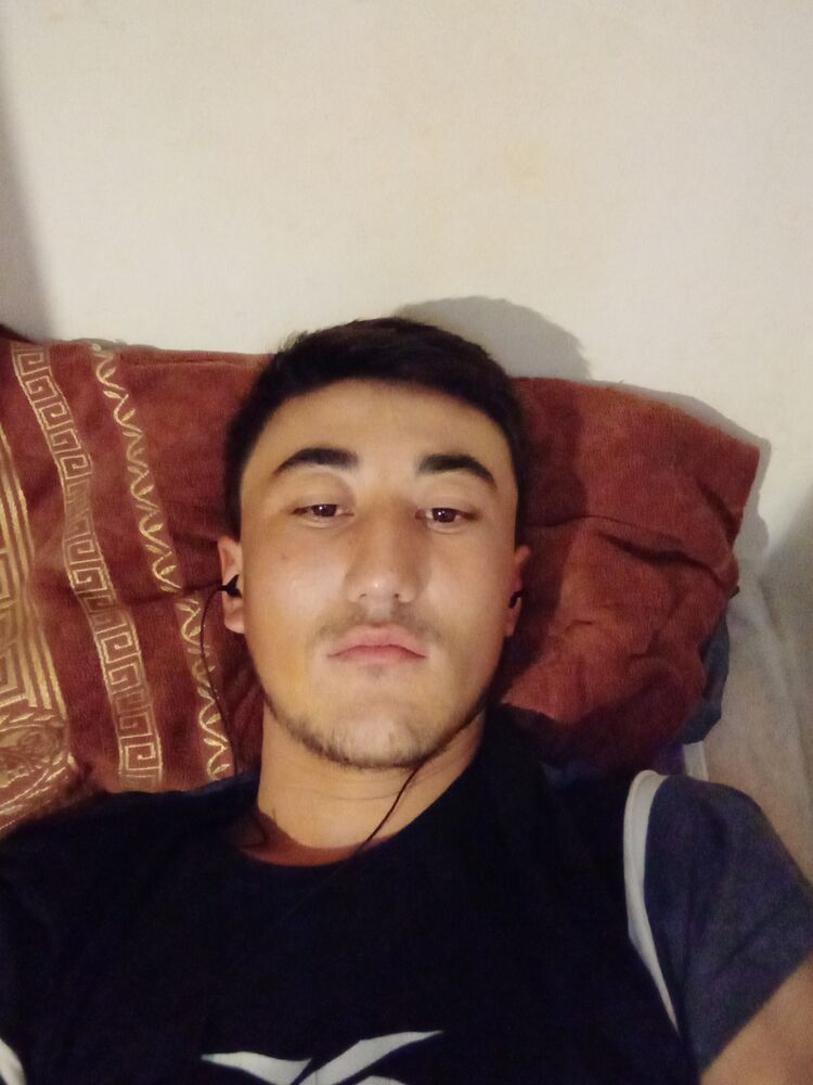  23880771  Elyorbek, 27 ,    
