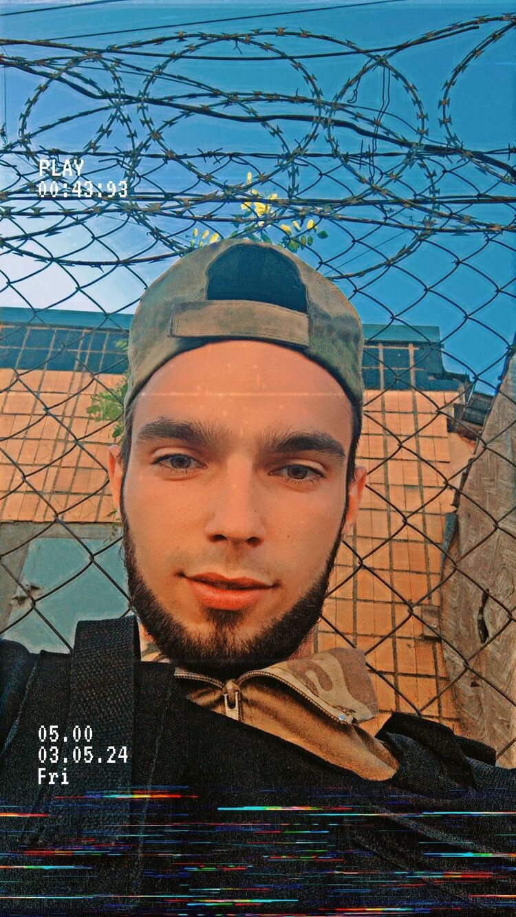  47426731  , 23 ,    