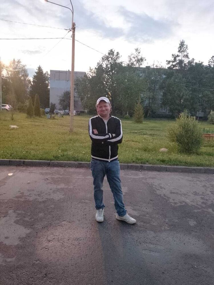  44041921  , 39 ,    