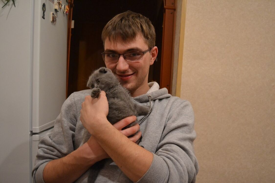  ,   Anton, 32 ,   ,   , c 