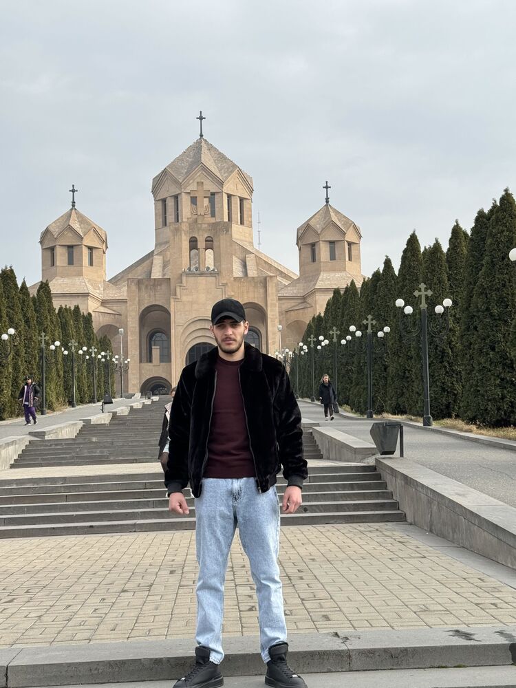 ���� 42116121 ����� Artur, 20 ���, ���� ���������� � �������