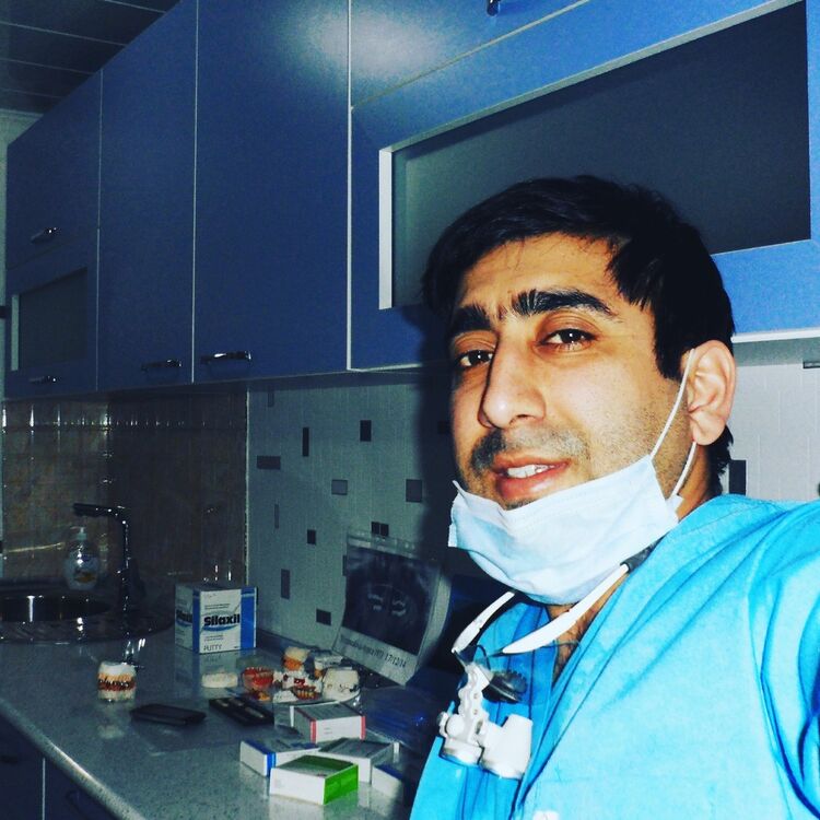  ,   Doctor, 40 ,   ,   , c 