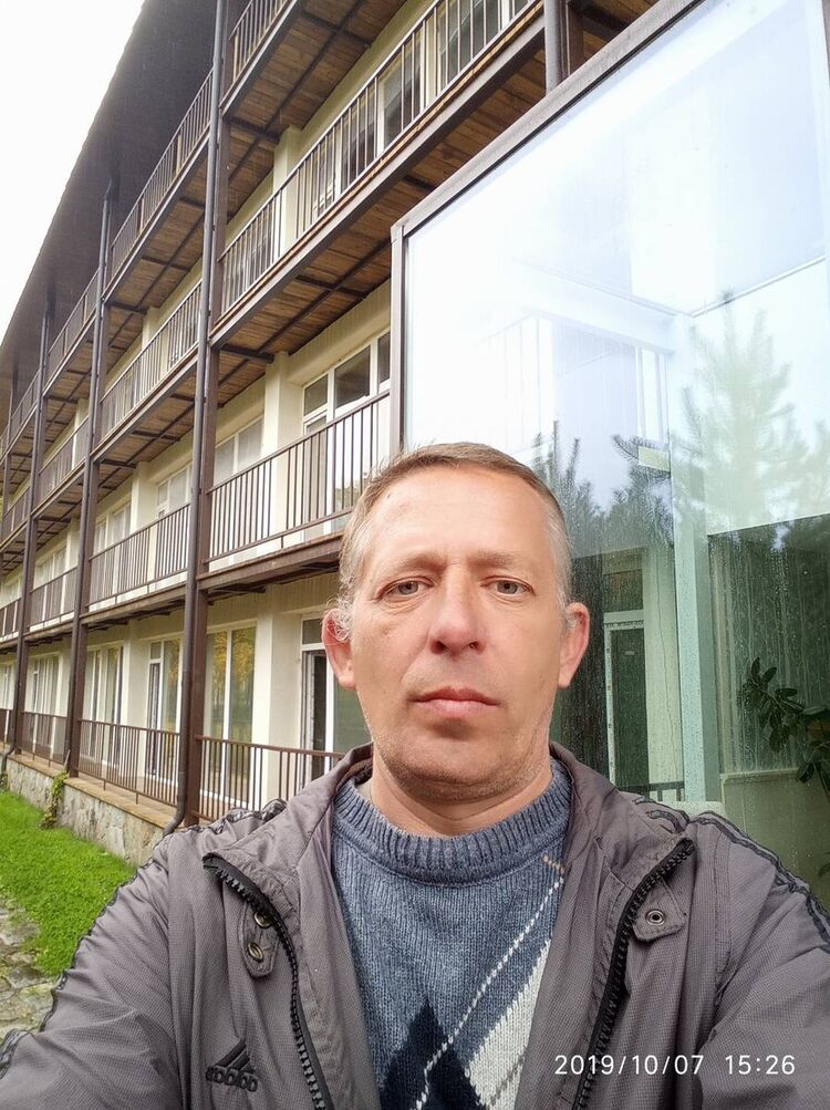  20186801  Vadim, 51 ,    