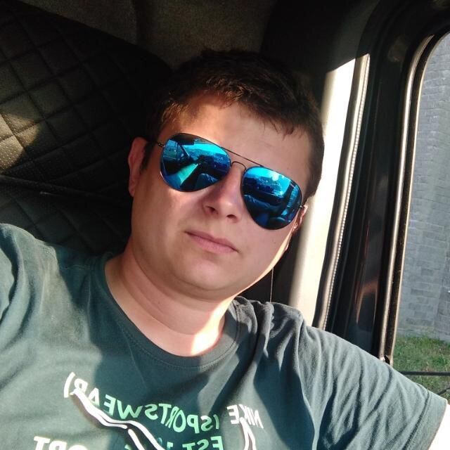  54352521  , 37 ,    -