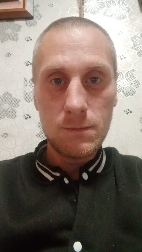  48139701  , 40 ,    