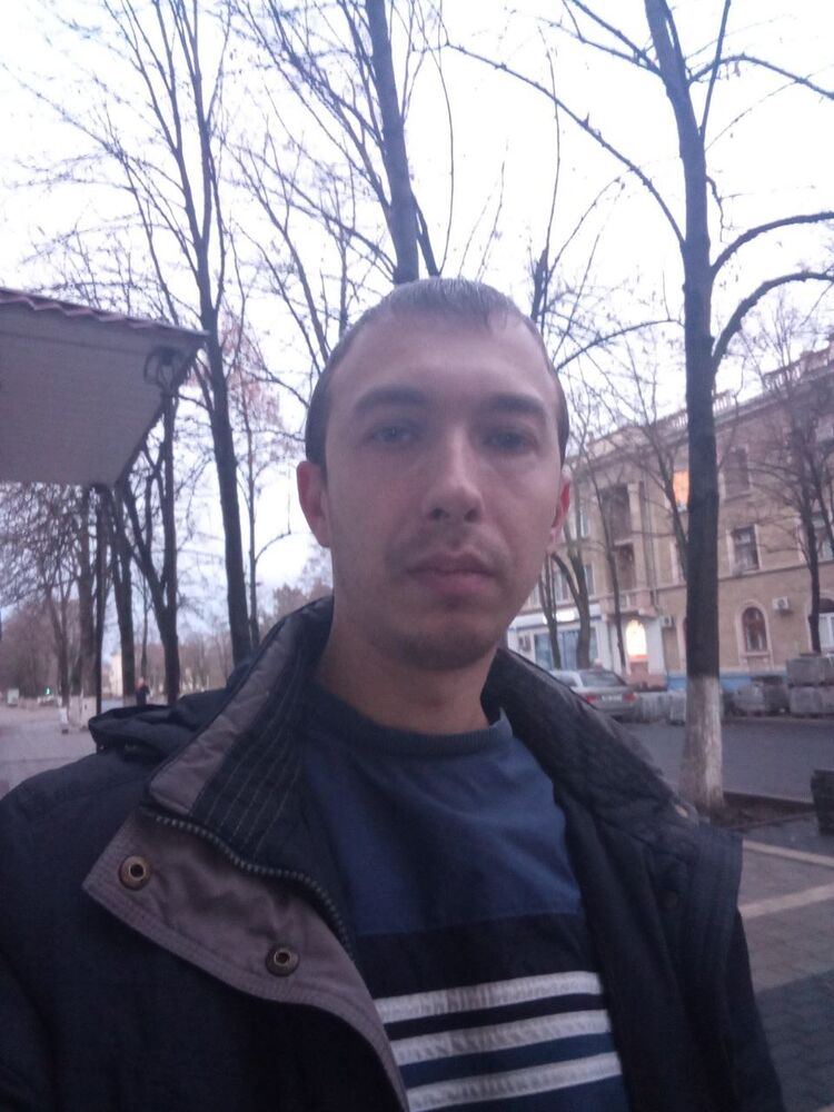  33248911  Vlad, 29 ,    