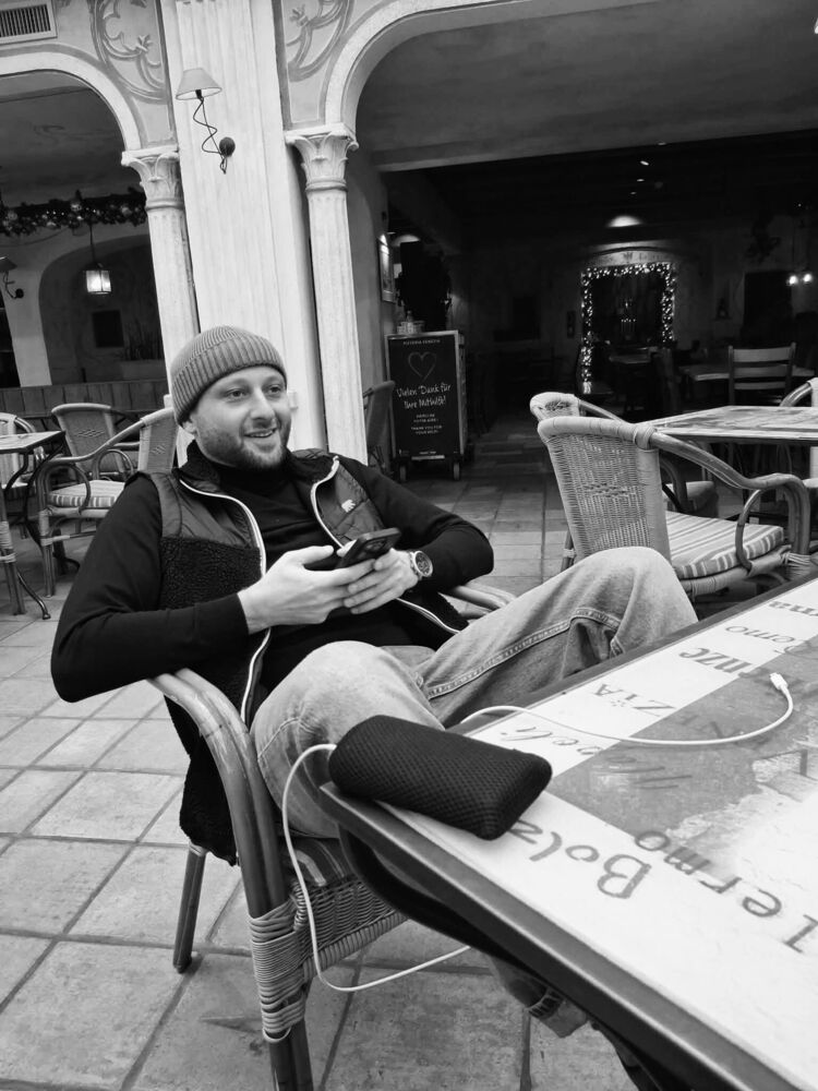 ���� 55342901 ������� Lasha, 36 ���, ���� ���������� � Bad Krozingen