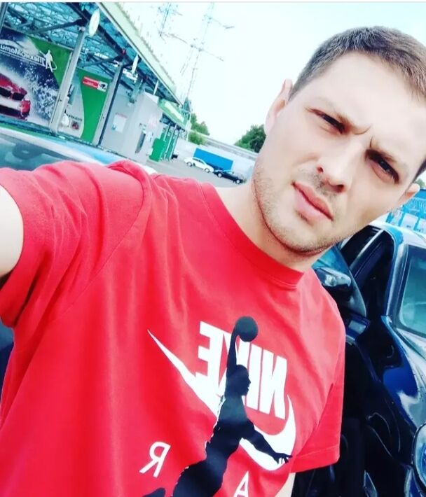  27869421  Andrey, 40 ,    