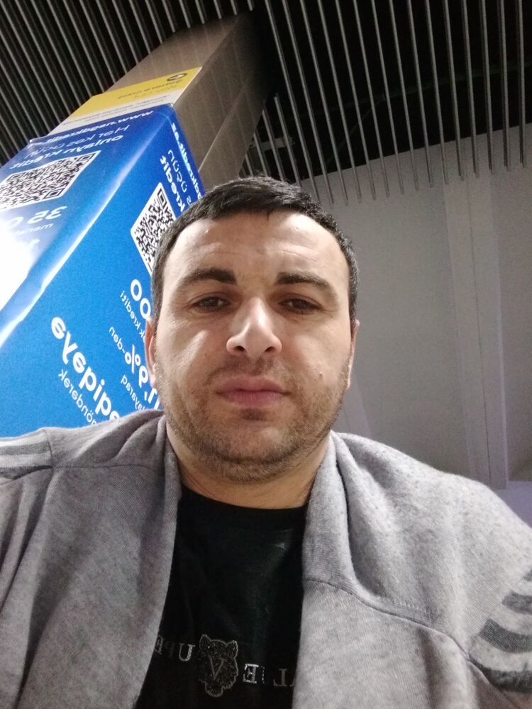   ,   Baxa Qebedov, 40 ,   ,   