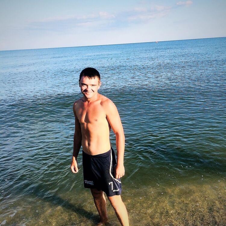  43646771  Stepan, 30 ,    