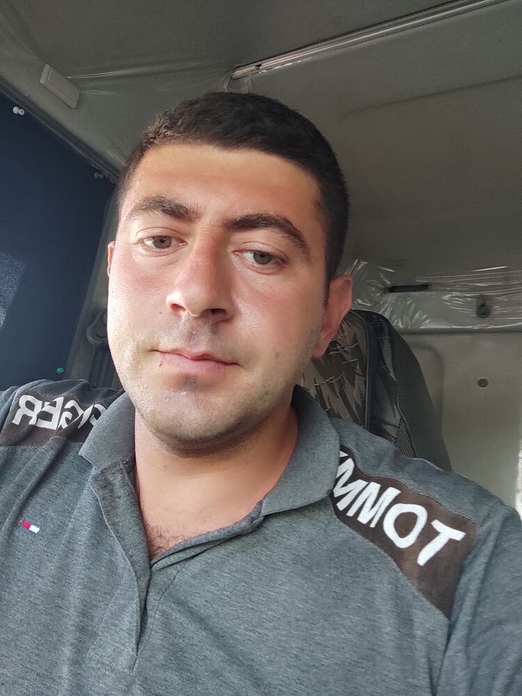  28861891  Hovo, 32 ,    --