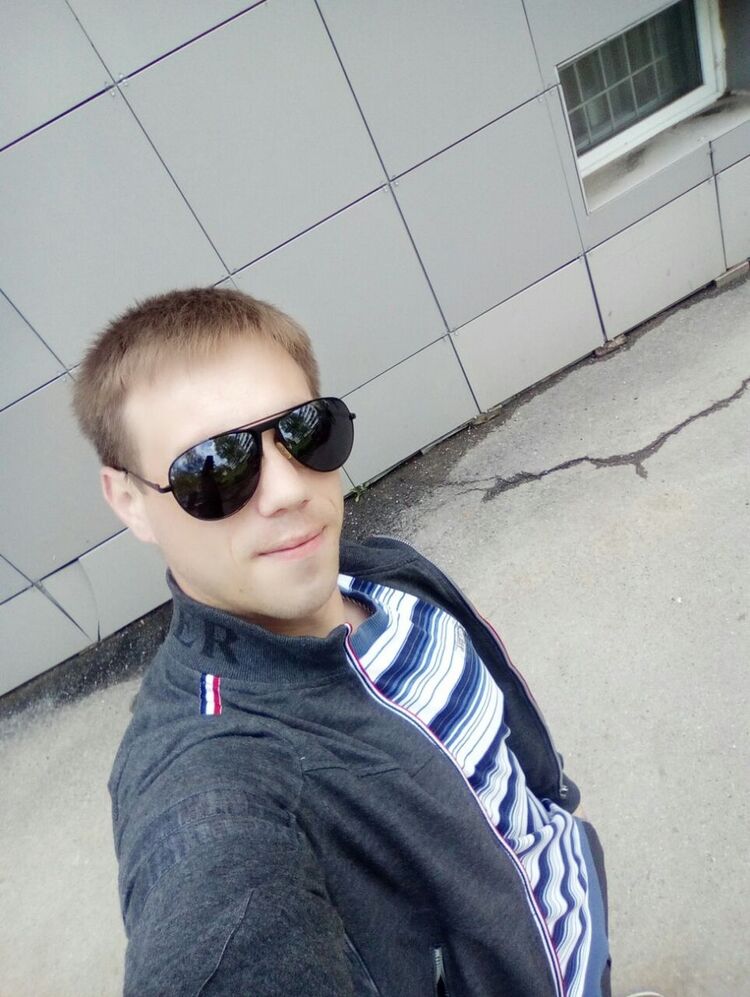  12797831  Aleksei, 75 ,    