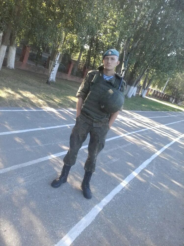  ,   Denis, 34 ,     , c 