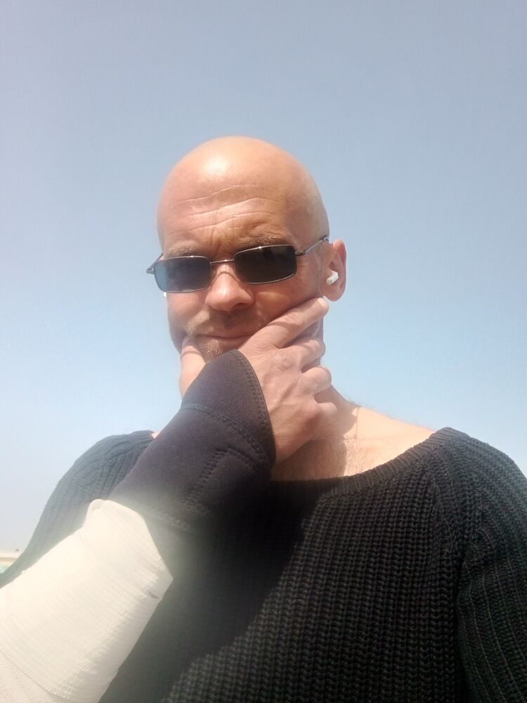  42806601  , 48 ,    