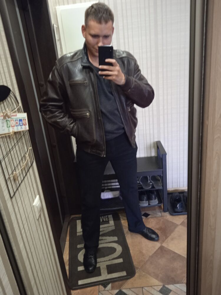  28421411  , 27 ,    