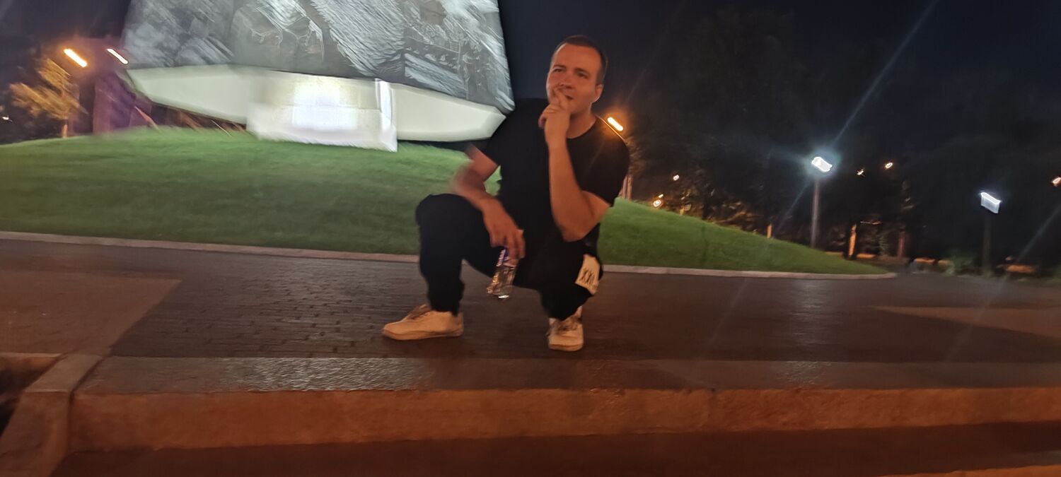  47157861  , 32 ,    