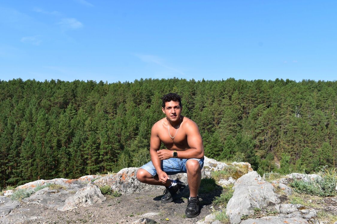  53241981  Dr, 26 ,    -