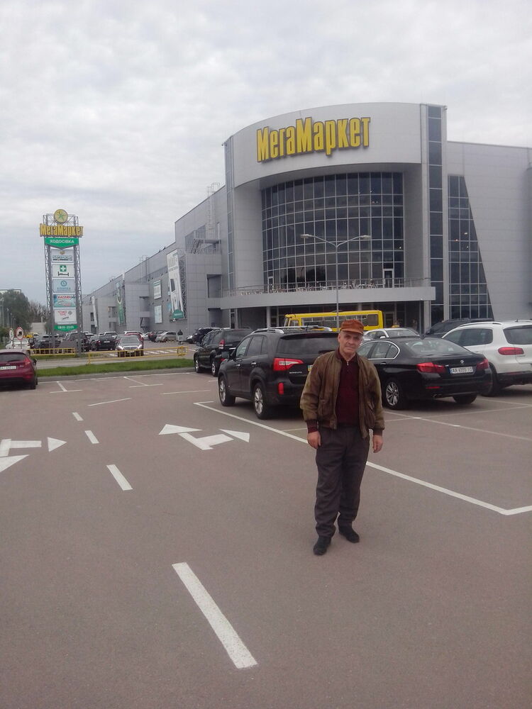  16286171  Borys, 70 ,    