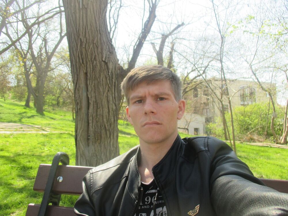  ,   Pavel, 34 ,   ,   