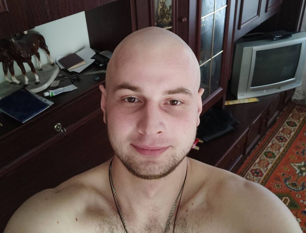  22275671  , 33 ,    