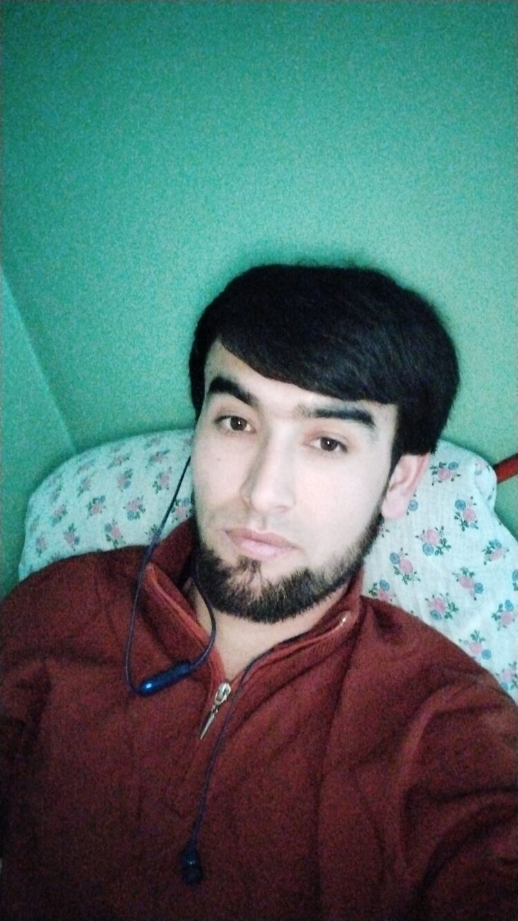  33365611  Oibek, 31 ,    