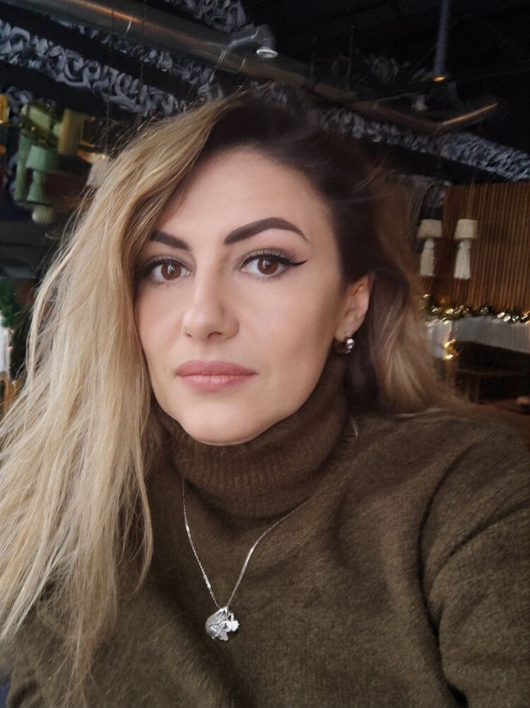  41833701  Svitlana, 43 ,     