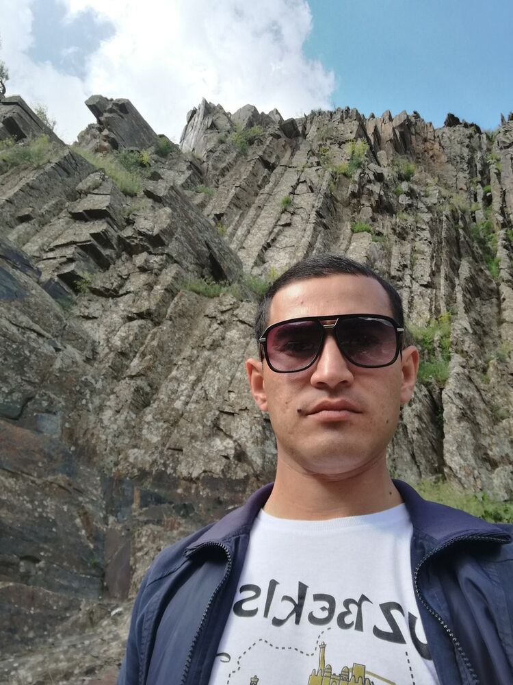  16109351  Alisher, 38 ,    