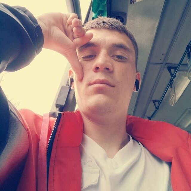  40020751  Alexey, 26 ,    