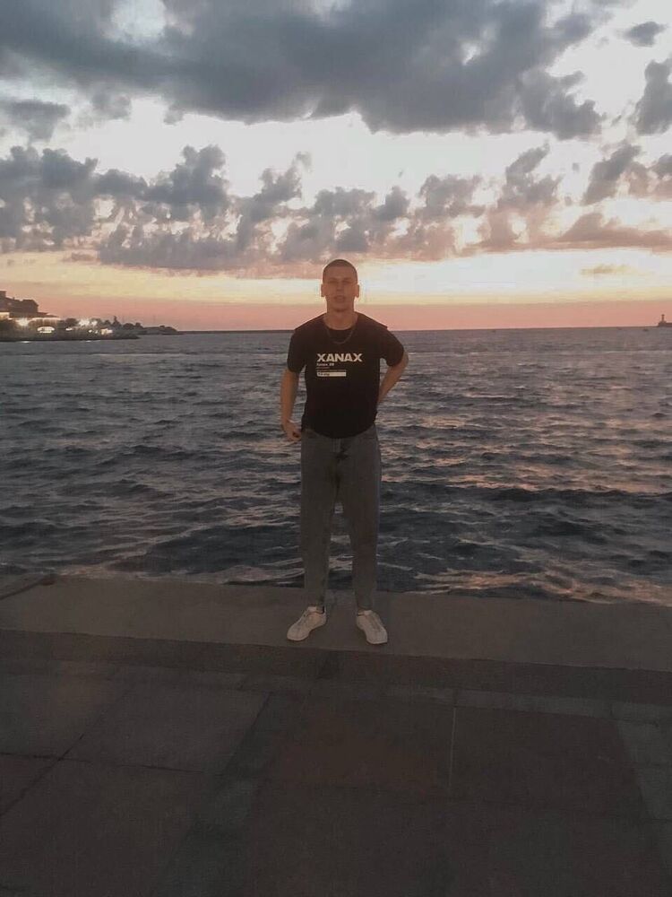  ,   Valeriy, 22 ,   ,   