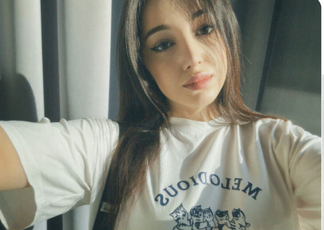  47208701  , 27 ,    