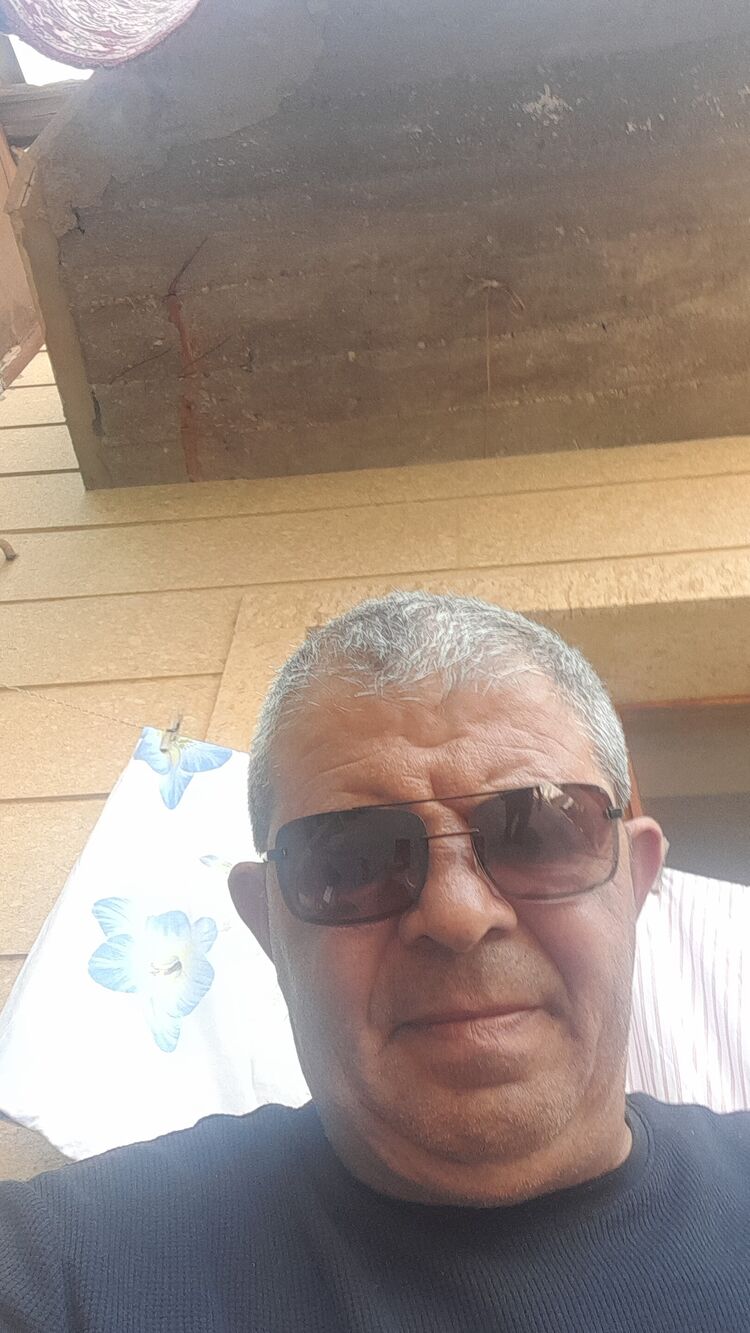  27168491  , 53 ,    