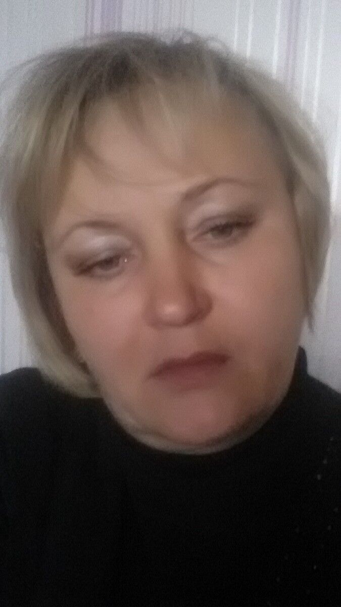  8321711  Iriska, 52 ,    