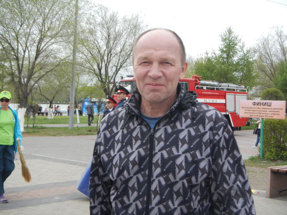  7535111  Aleks, 62 ,     