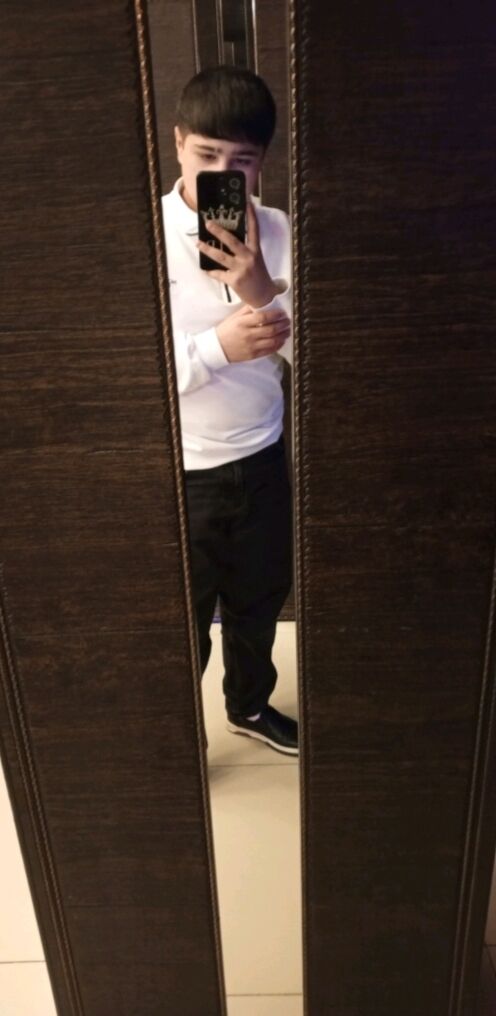  ,   Samvel, 18 ,   ,   