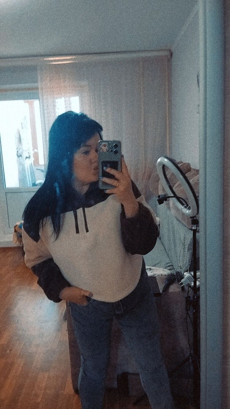  51640341  Tatiana, 29 ,    