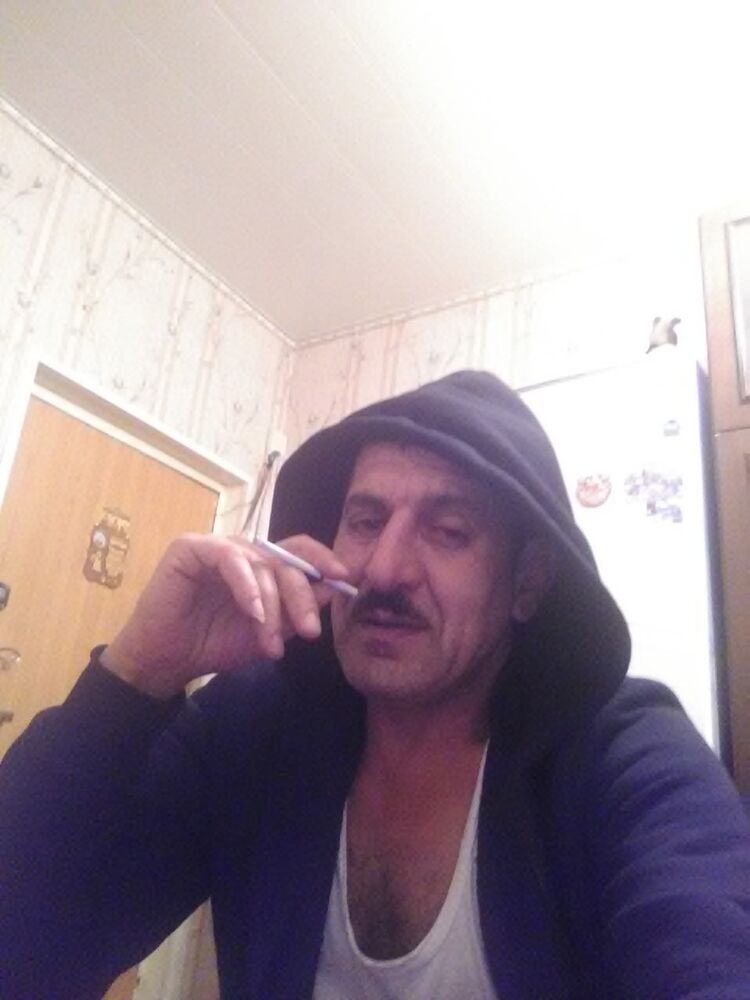  18528791  , 52 ,    