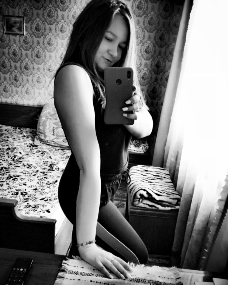  20058871  ASYA, 30 ,    