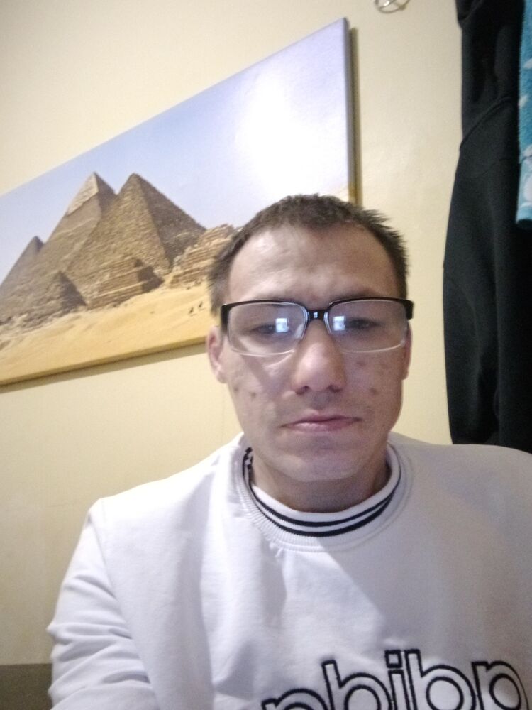  33089281  , 37 ,    