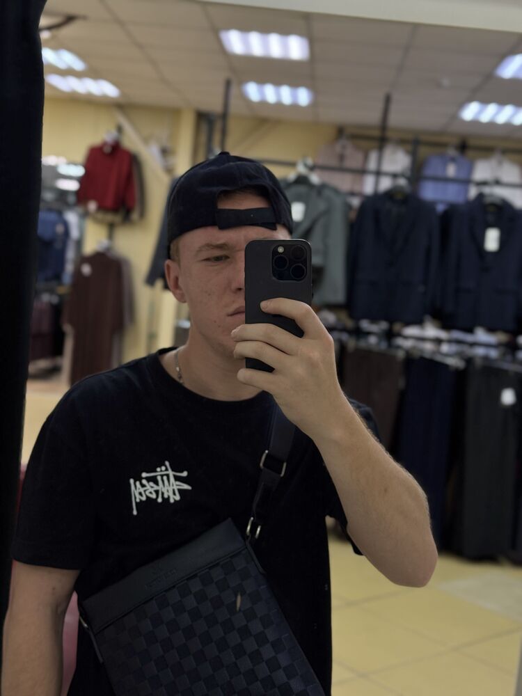  52148011  , 25 ,    -