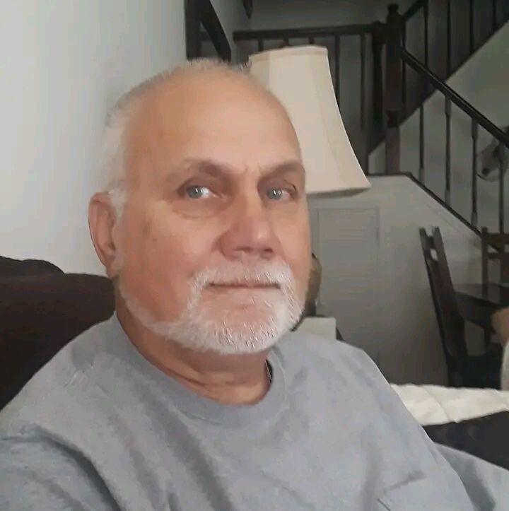  27098361  Raymond, 61 ,    
