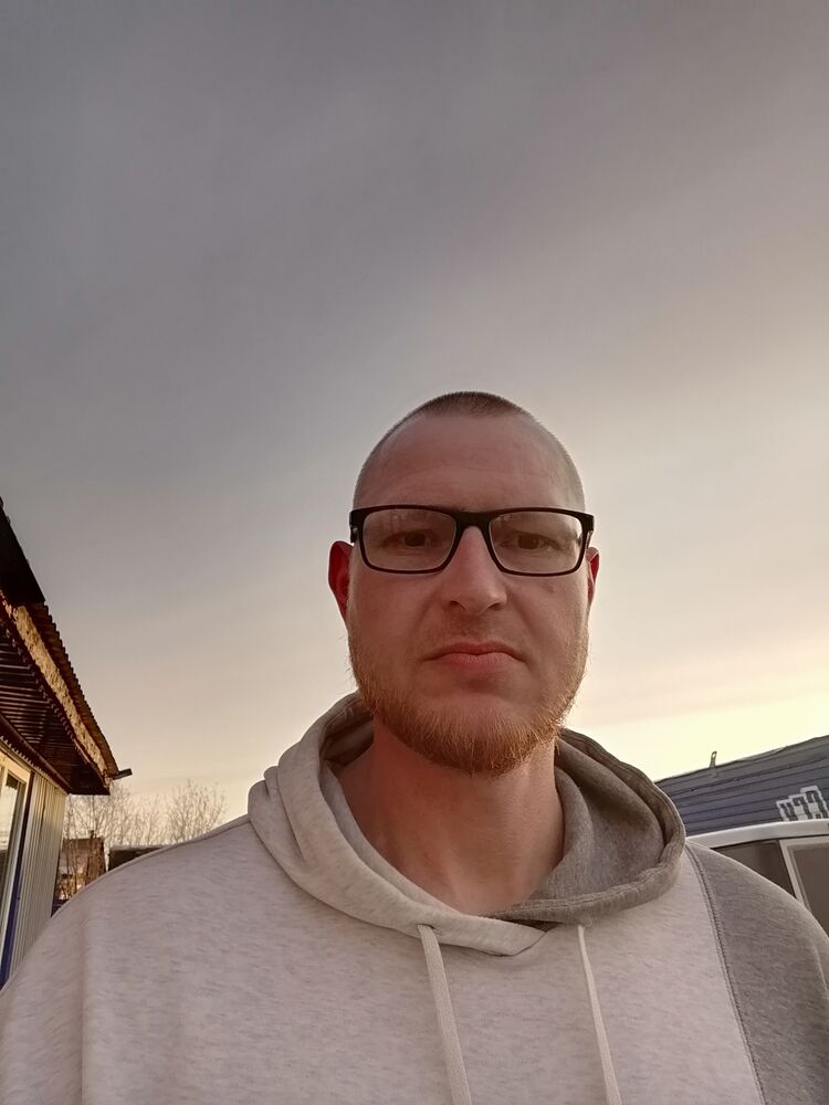  34352841  , 42 ,    